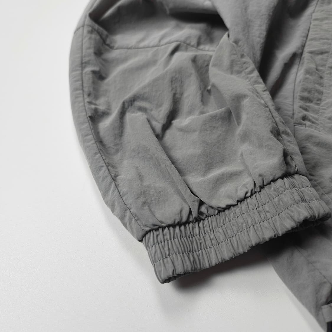 엄브로 스펠아웃 배색 아노락 후드 (100) 상품이미지4