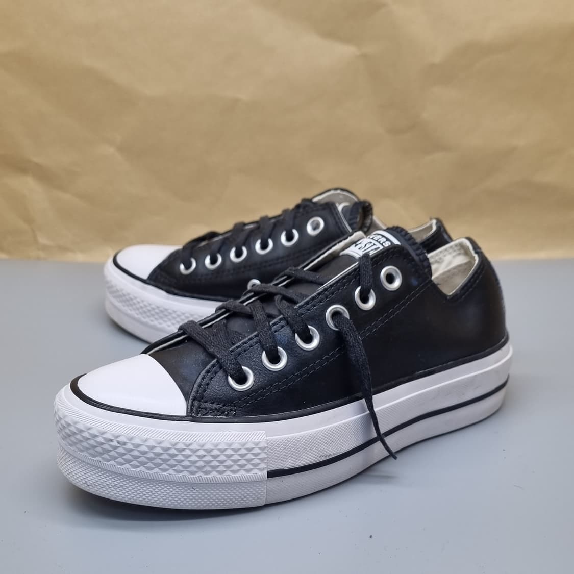 컨버스 올스타 리프트 레더 스니커즈 220 상품이미지1