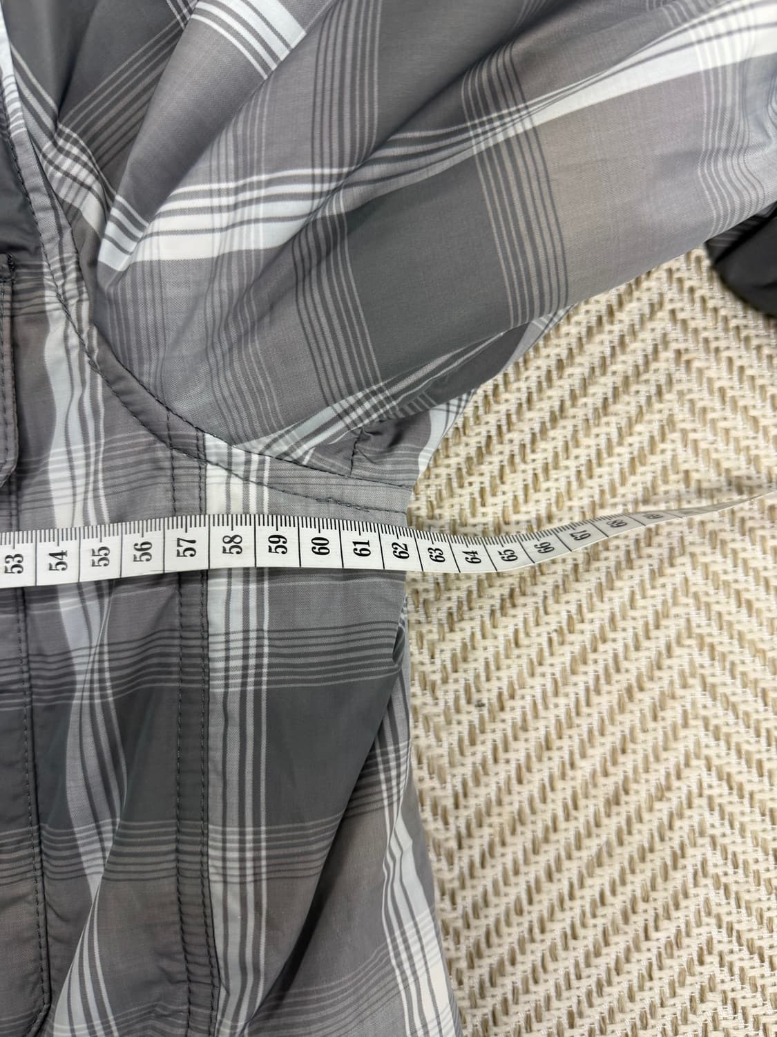 정품) COS 코스 남성 체크 경량패딩 자켓 L 상품이미지8