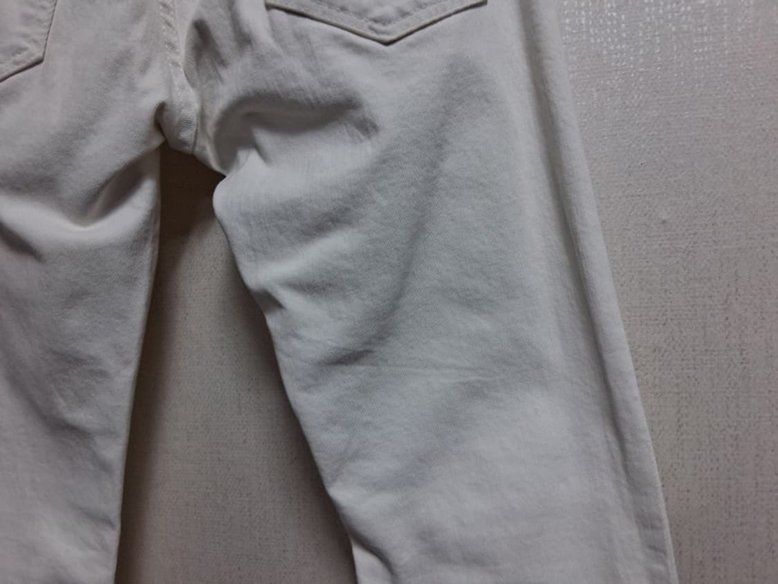 원산지 일본 야눅 화이트 데님팬츠 30인치

원산지 일본산 정품 상품이미지7