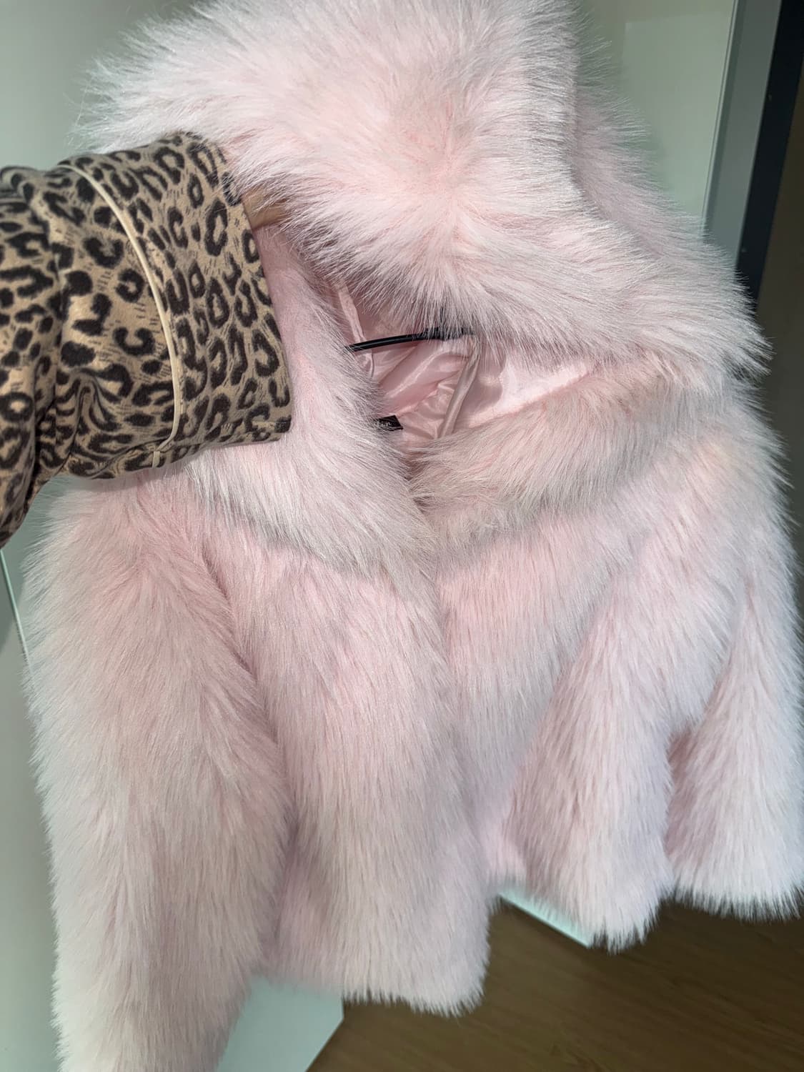 핑크 후드 퍼 자켓 상품이미지1