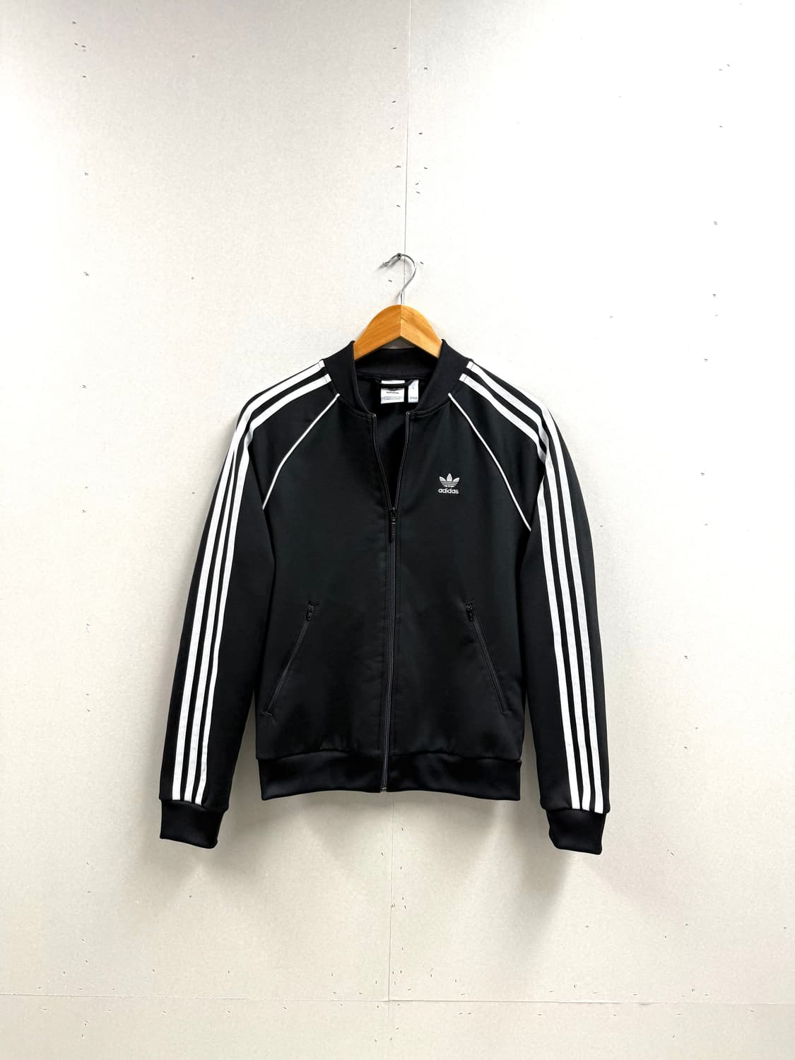 여성 S / 아디다스 슈퍼스타 트랙탑 져지 블랙 상품이미지1