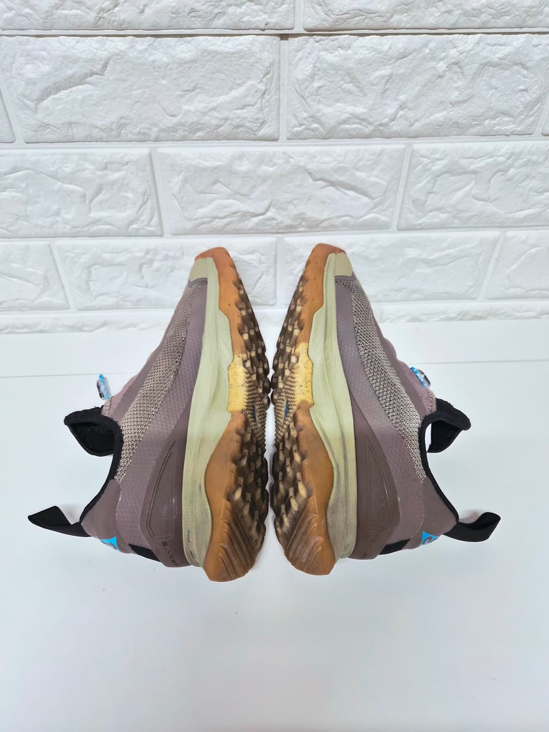 나이키 ACG 줌 에어 AO 카키 아웃도어 운동화 개리 240mm 상품이미지5