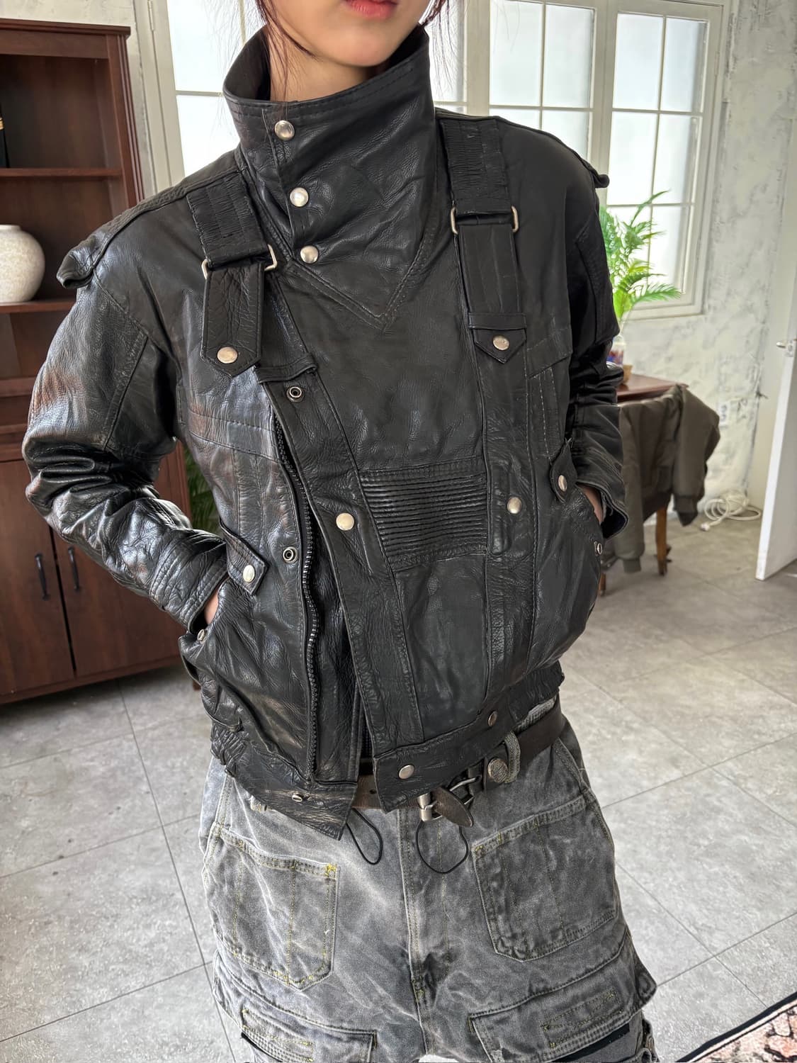 하네스 디테일 바이커 레더 자켓 상품이미지1