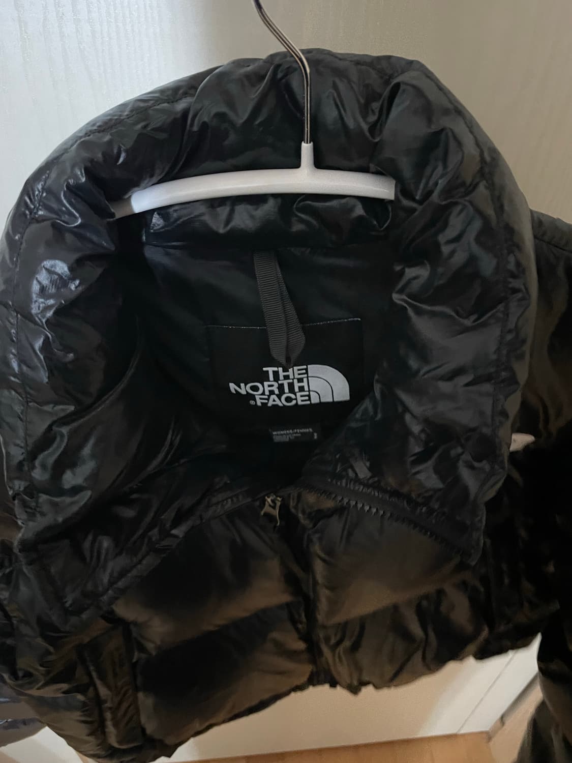 (상태 최상)해외판 노스페이스 여성용 눕시 크롭 숏 패딩 블랙 700 상품이미지8