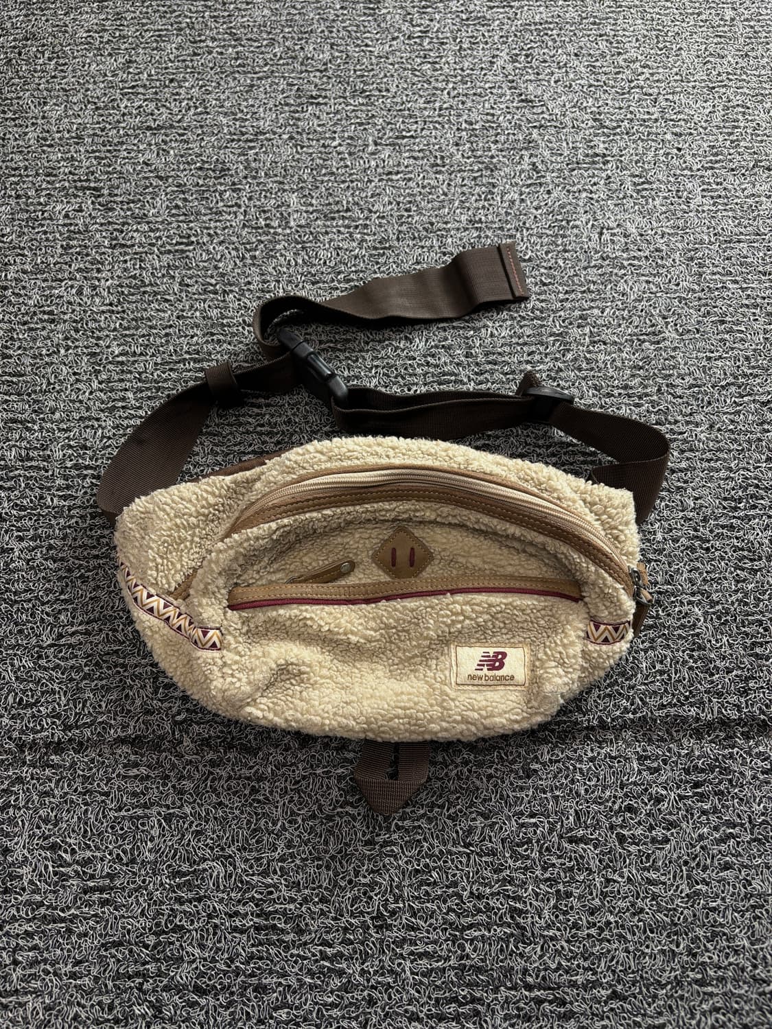 뉴발란스 쉐르파 플리스 웨이스트 백 4095 상품이미지2
