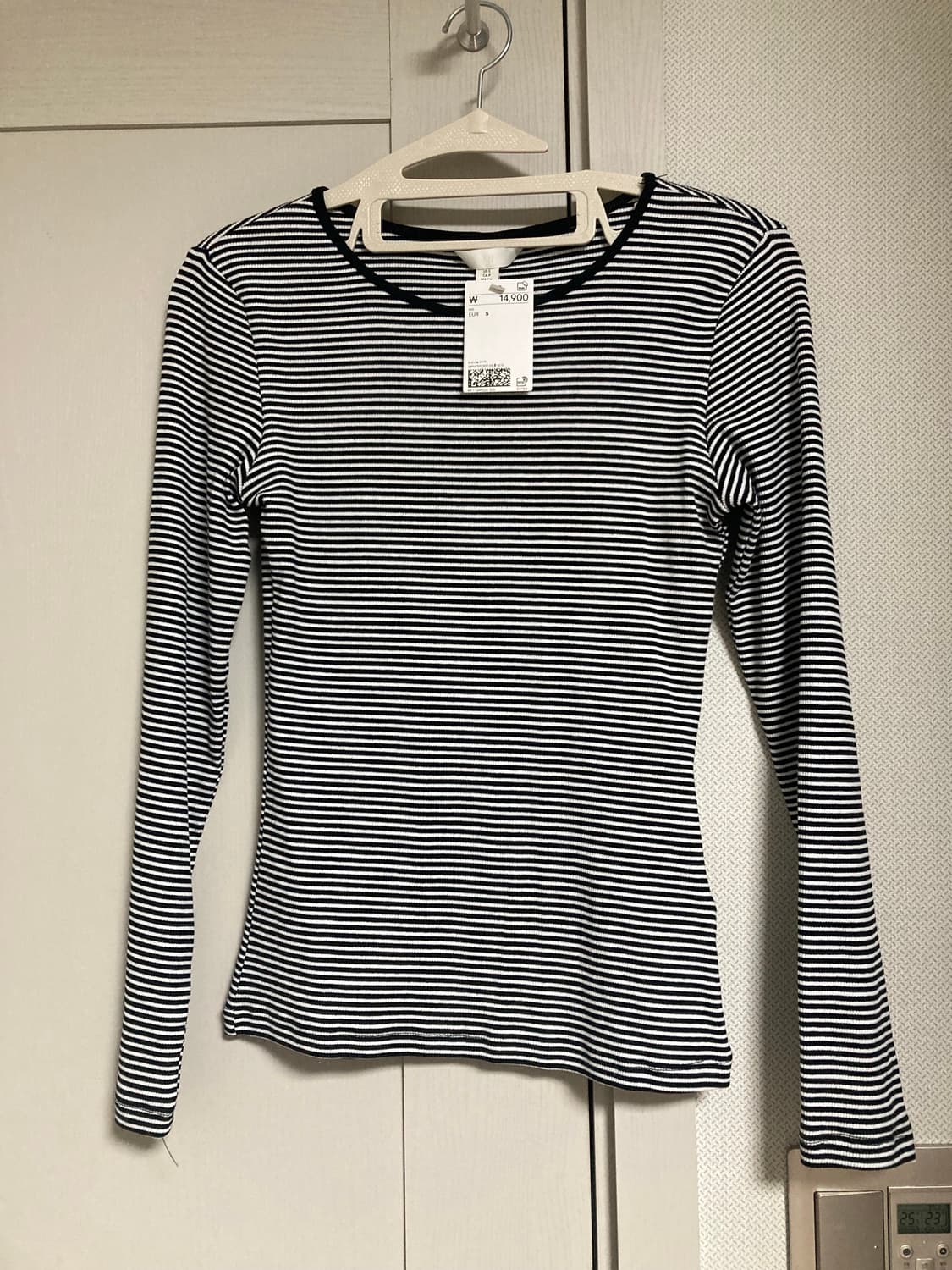 H&m 여성 스트라이프 긴팔 니트 상품이미지1