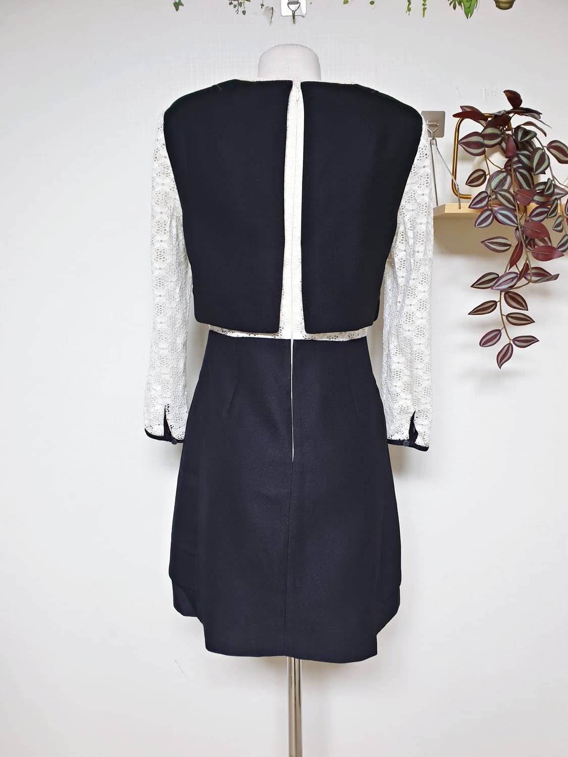 온앤온 레이스팔 하객원피스 66 미니 네이비 상품이미지2