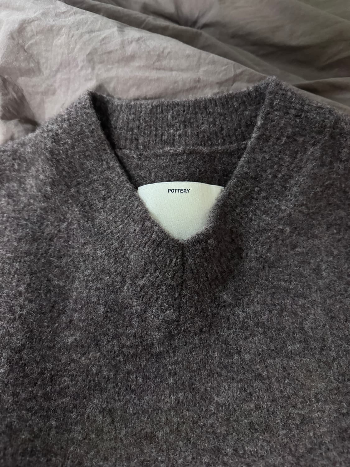 포터리 메리노울 브이넥 다크브라운 1사이즈 상품이미지2