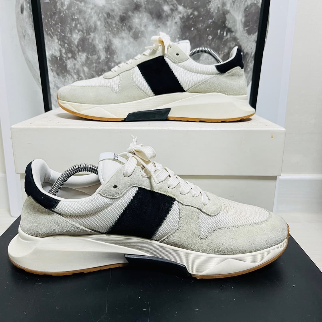 정품 10) 톰포드 자가 스웨이드  스니커즈 280 상품이미지2