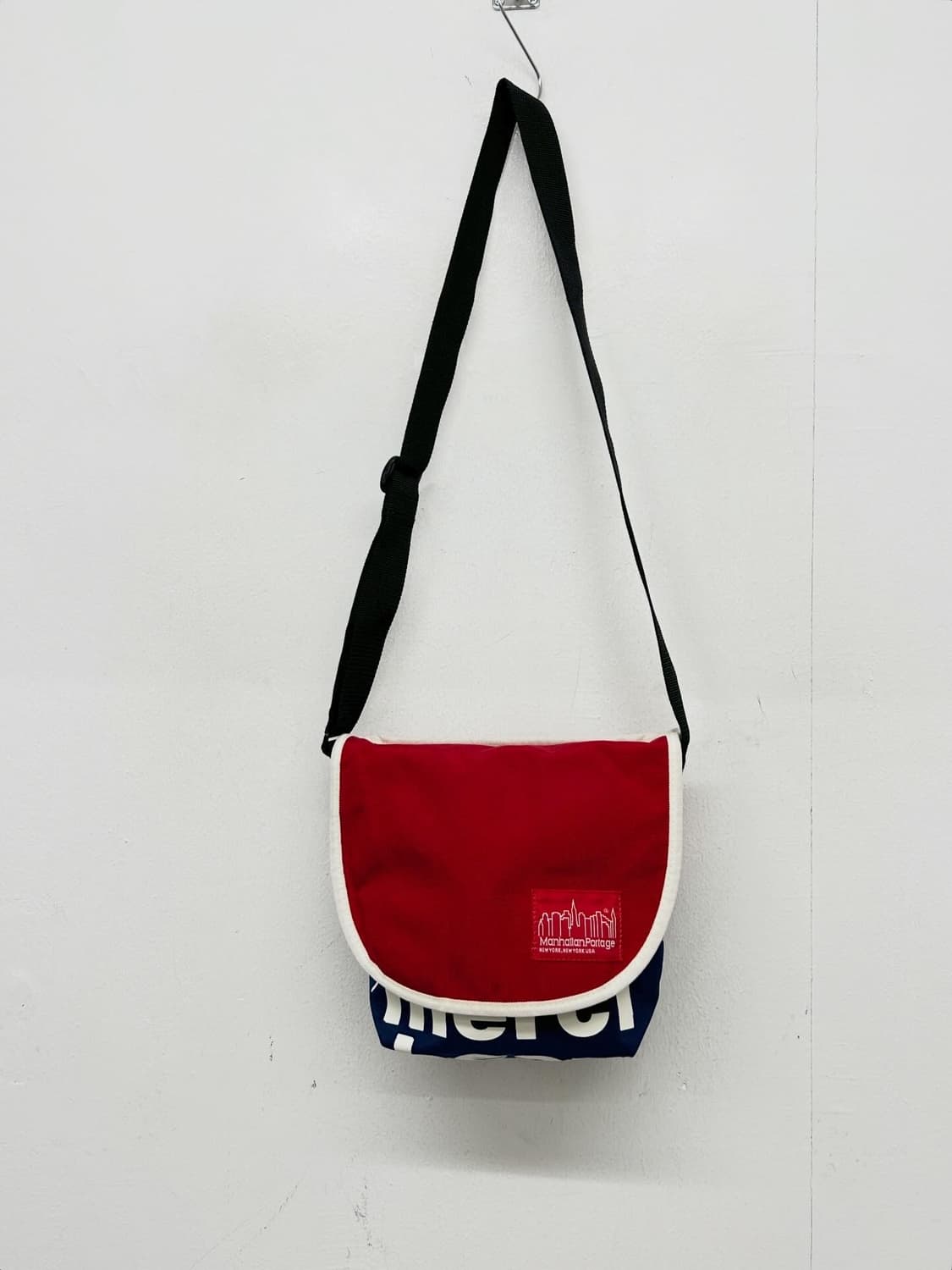 맨하탄포티지 X 메리시보꾸 크로스백 상품이미지1