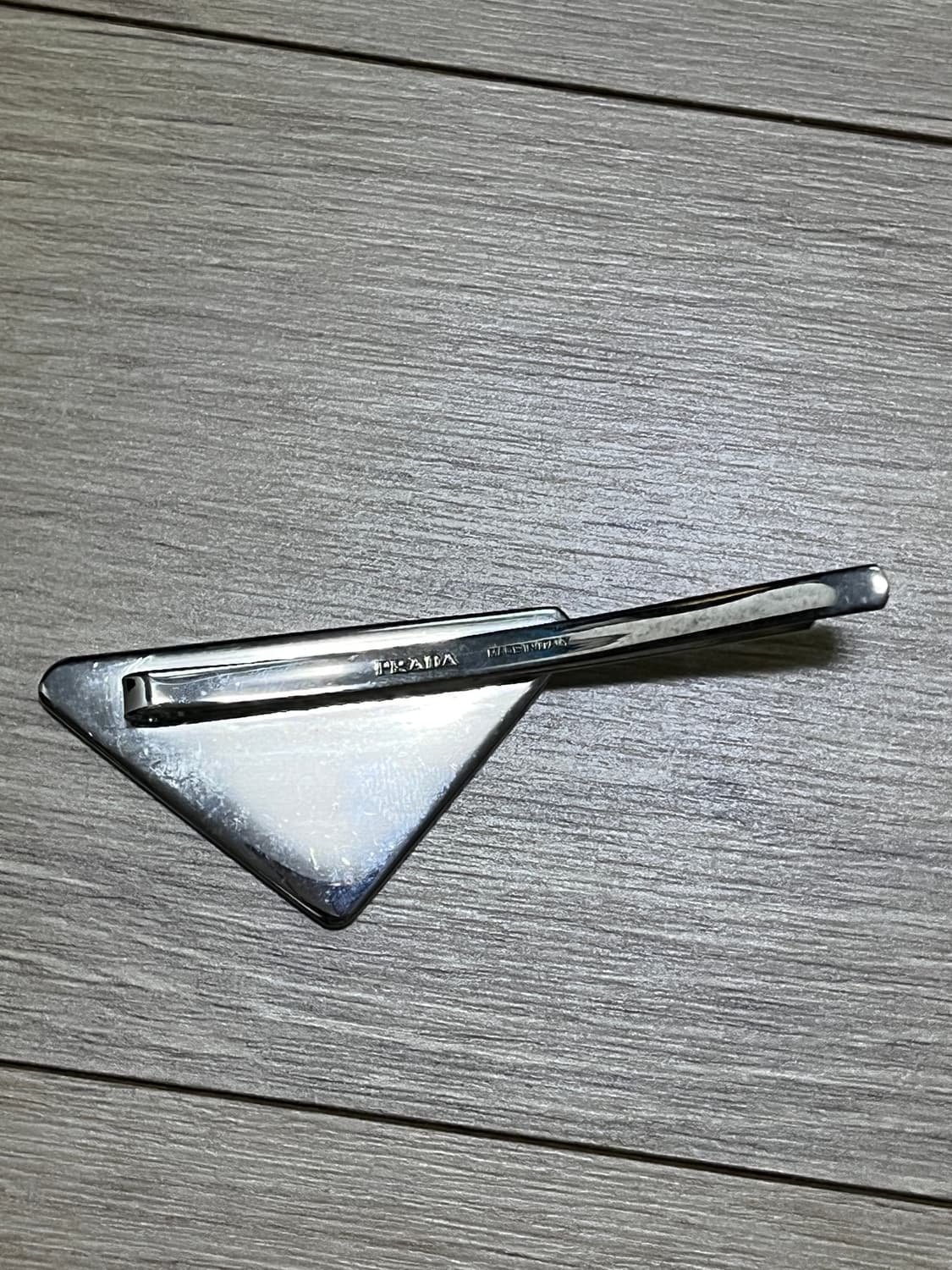 프라다 헤어핀 상품이미지2