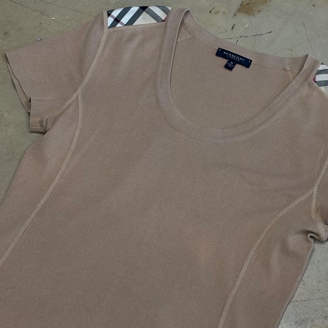 🫶🏻 버버리 여성용 라운드넥 반팔티셔츠 🫶🏻 상품이미지2