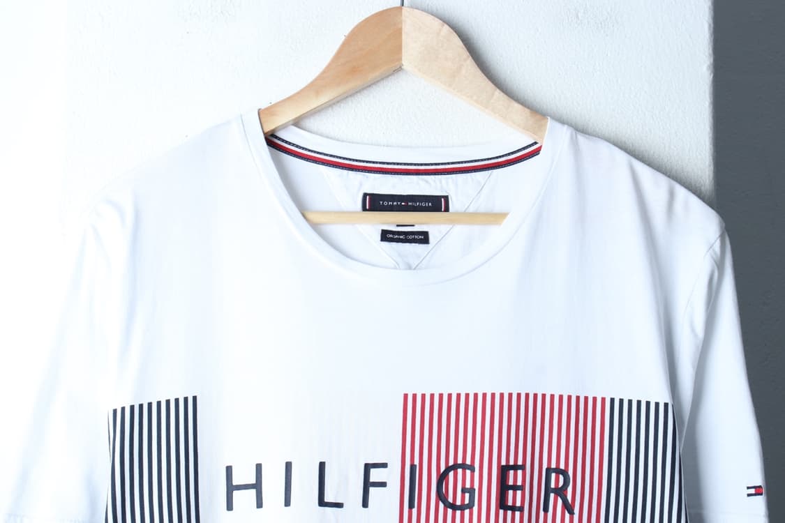 (L-2XL) 타미힐피거 반팔 티셔츠 빅로고 화이트 올드스쿨-H33475 상품이미지3