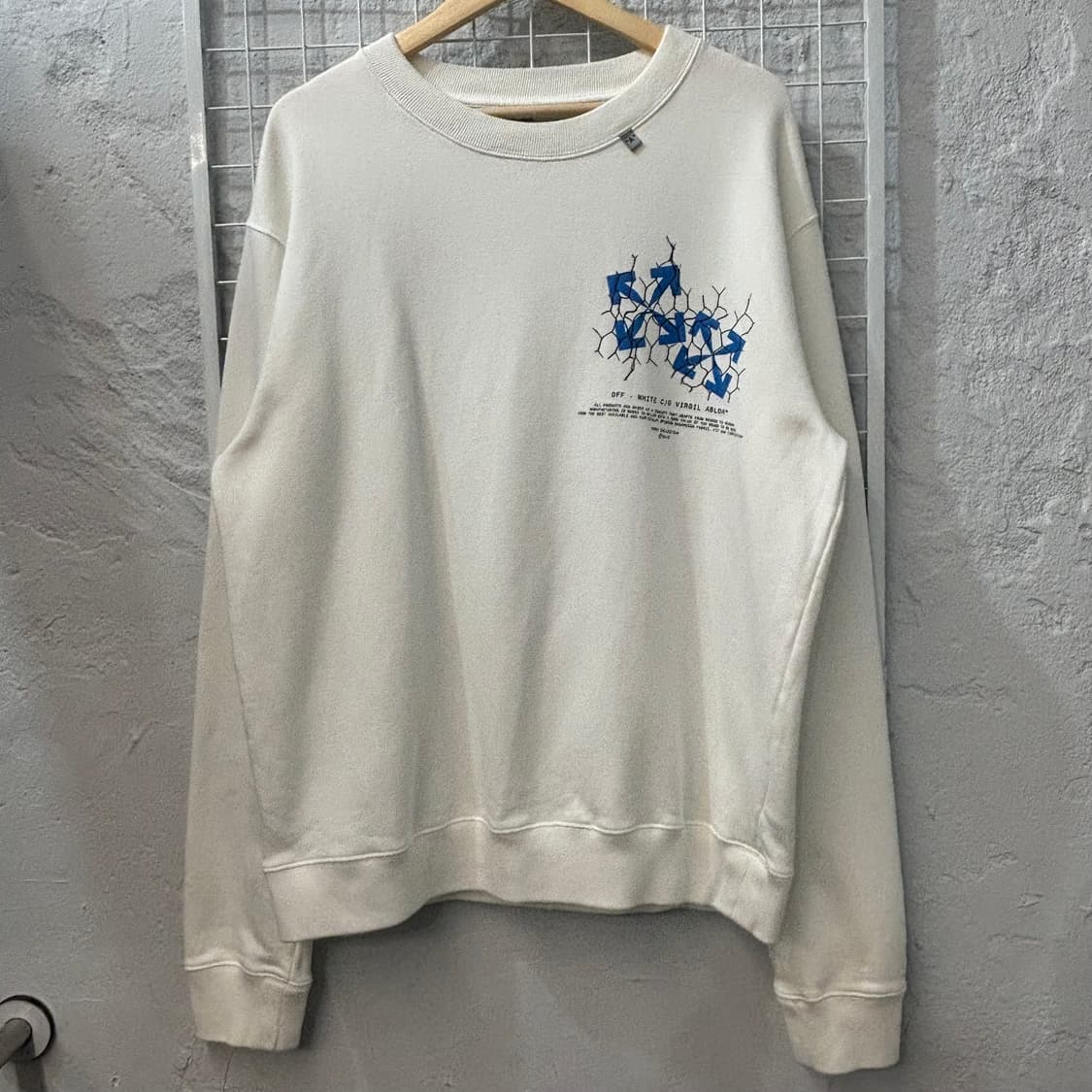 20ss 오프화이트 펜스 블루 에로우 화이트 스웻셔츠 XL 상품이미지2