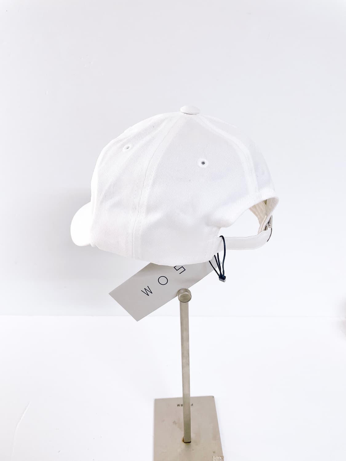 (정품/새상품) 워크 오브 셰임 공용 화이트 블랙 레터링 자수 볼캡 상품이미지3