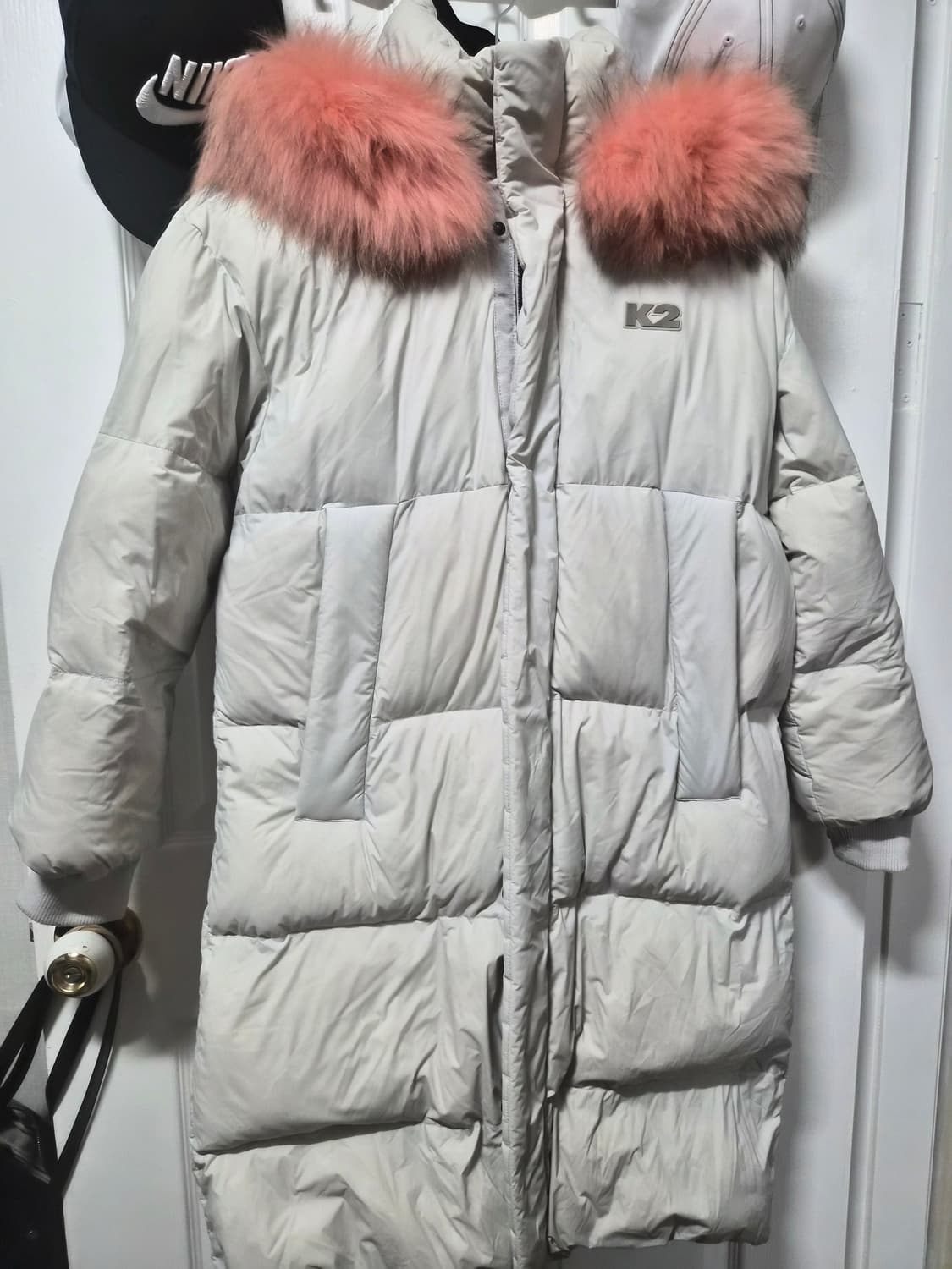 K2롱패딩 수지 아그네스 아이보리 폭스퍼 롱패딩  상품이미지1