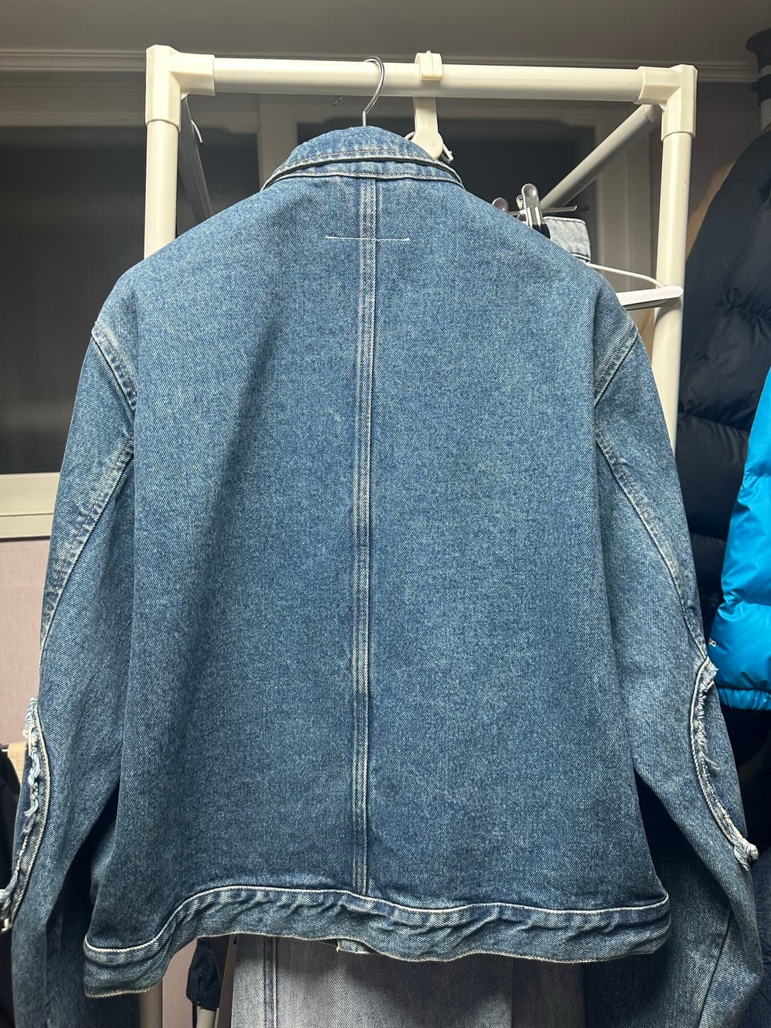 [48]mm6마르지엘라 프레이드 포켓 이펙트 데님자켓 팝니다. 상품이미지4