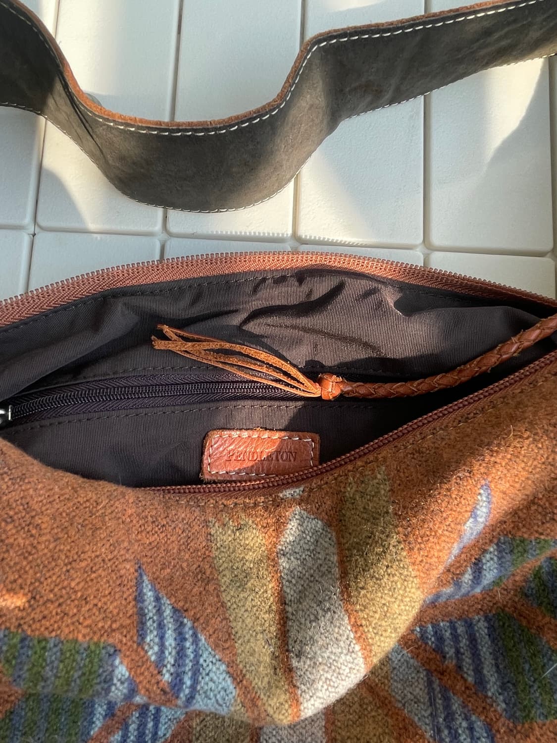 Pendleton Shoulder Bag 상품이미지4