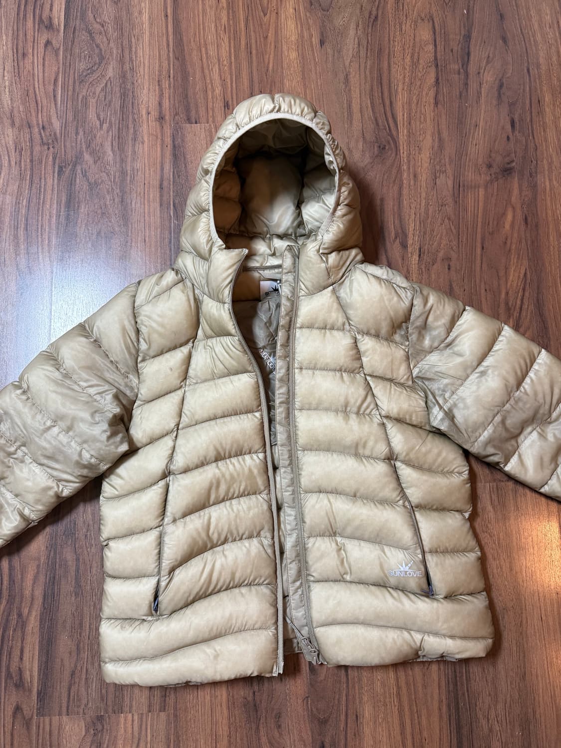 썬러브 경량패딩 스톤  S판매합니다 상품이미지1
