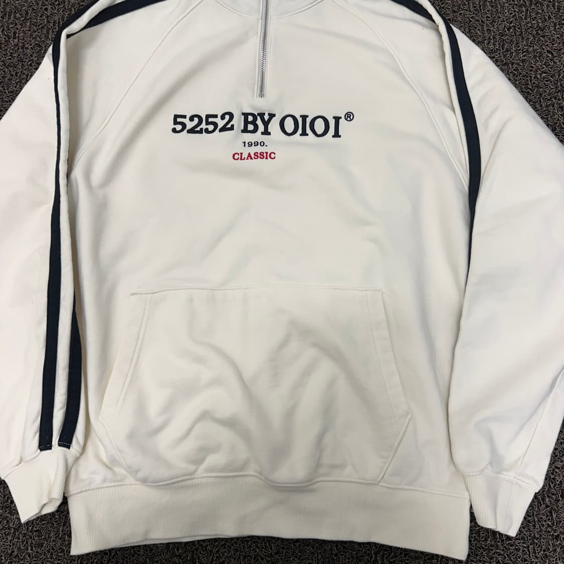 OIOI 5252 오아이오아이 반집업 맨투맨 F 상품이미지4