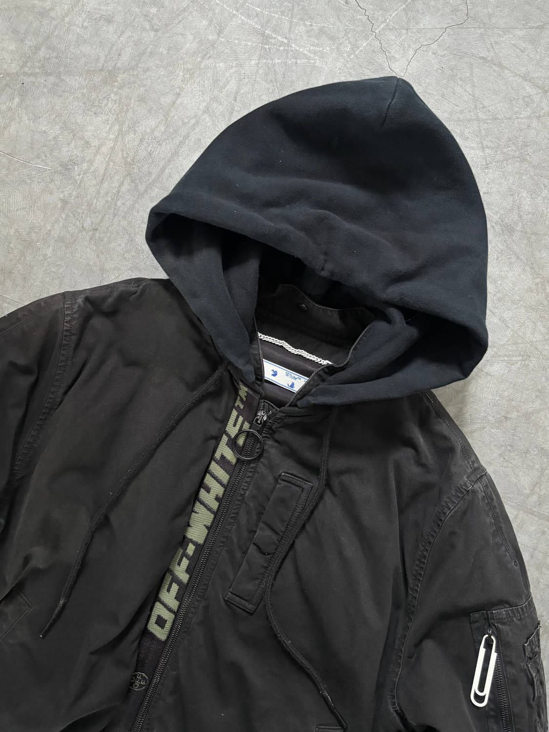 Off White 오프화이트 에로우 후드 봄버 자켓  상품이미지6