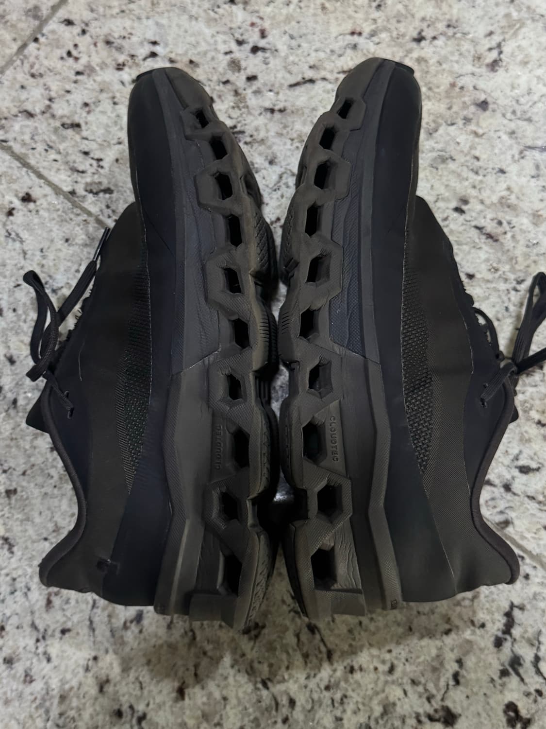 온러닝 파프 클라우드몬스터2 브라운 270 상품이미지6