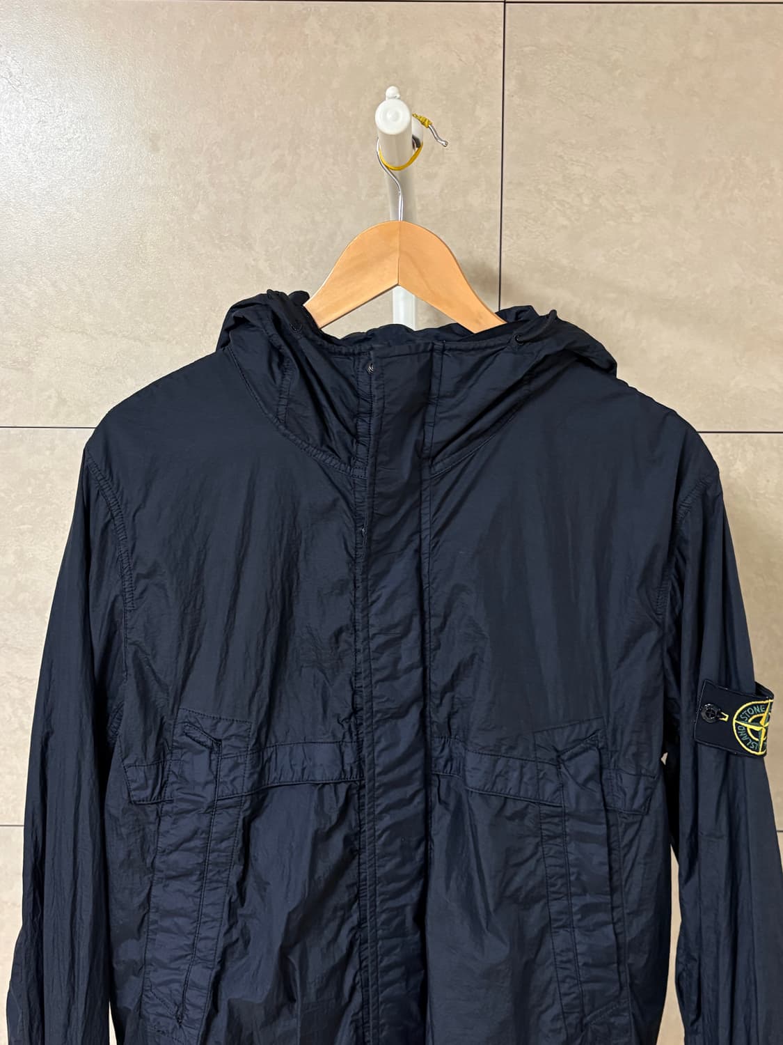 스톤아일랜드 맴브라나 바람막이 상품이미지2