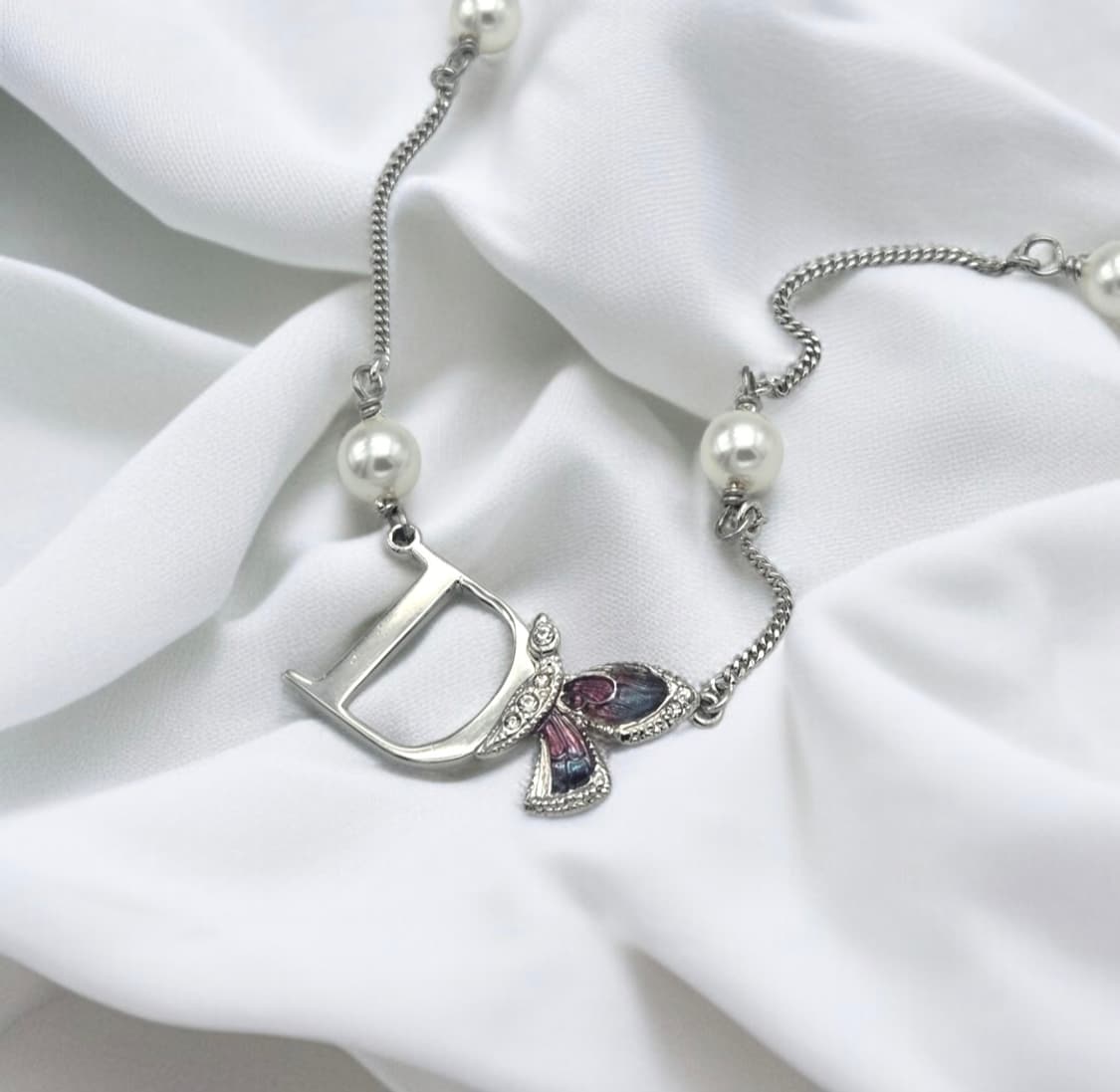 디올 D이니셜 나비 진주 체인 목걸이 상품이미지1