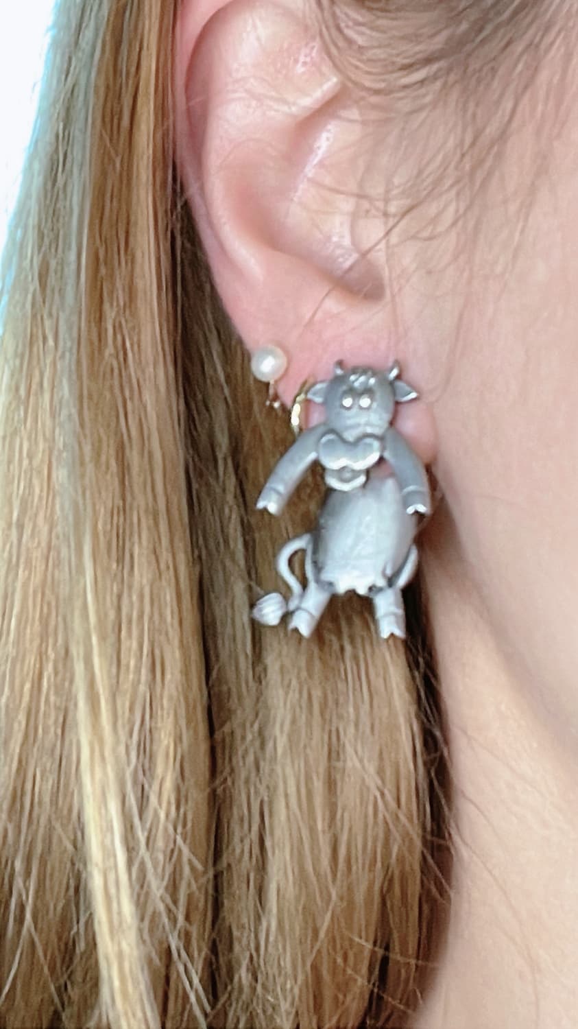 JJ 🐱 Cat 🐮 Cow Gold & Silver Earrings 상품이미지3