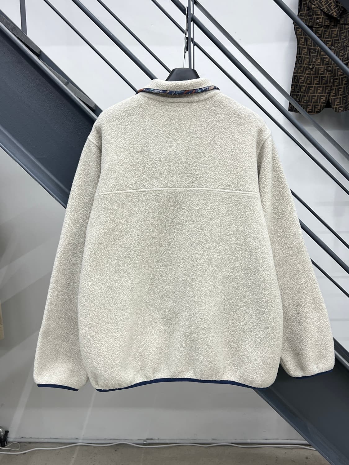 파타고니아 신칠라 오트밀 스냅 플리스 상품이미지4