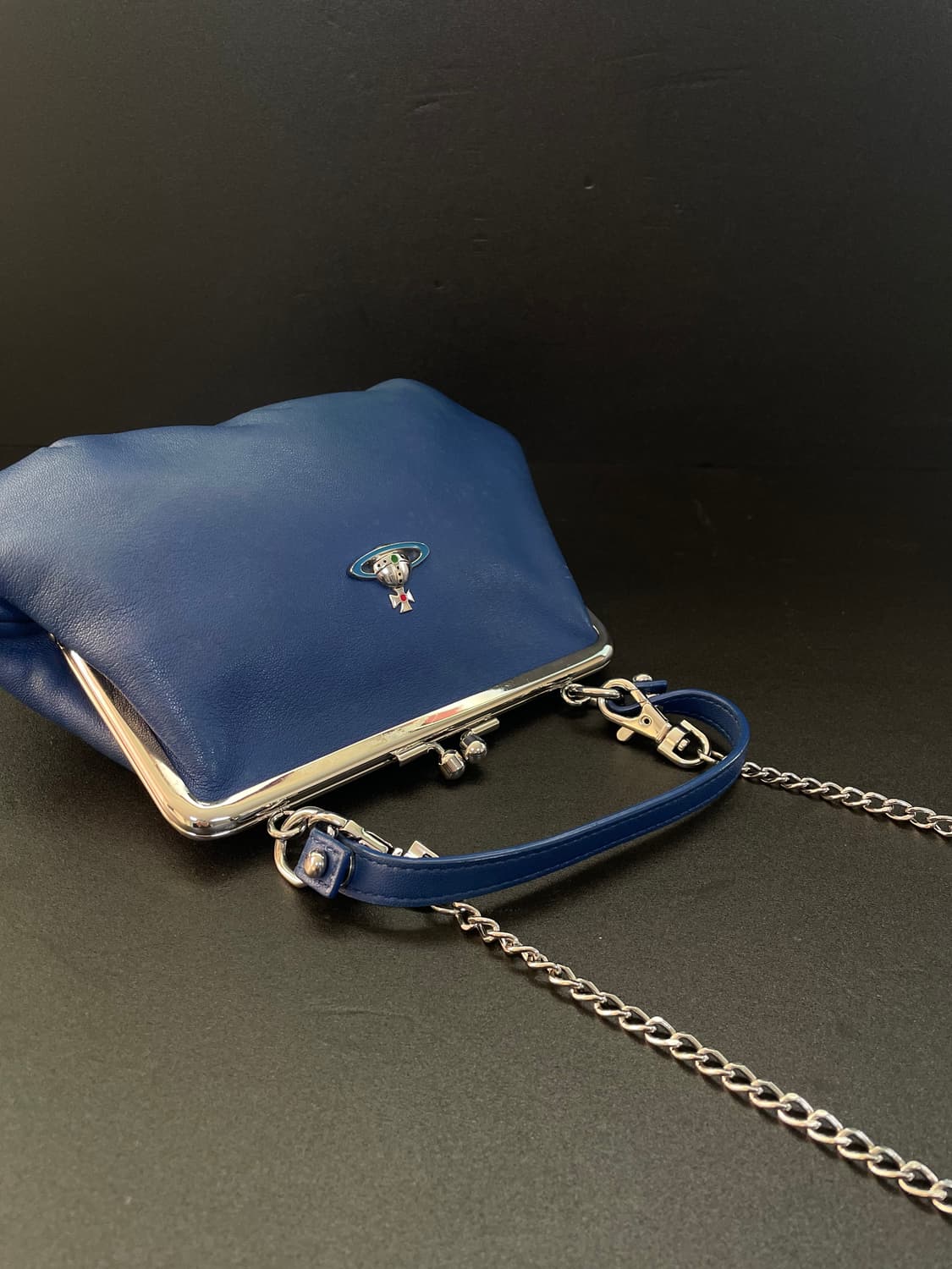 비비안웨스트우드 그래니 프레임 펄스 크로스백 블루 상품이미지5