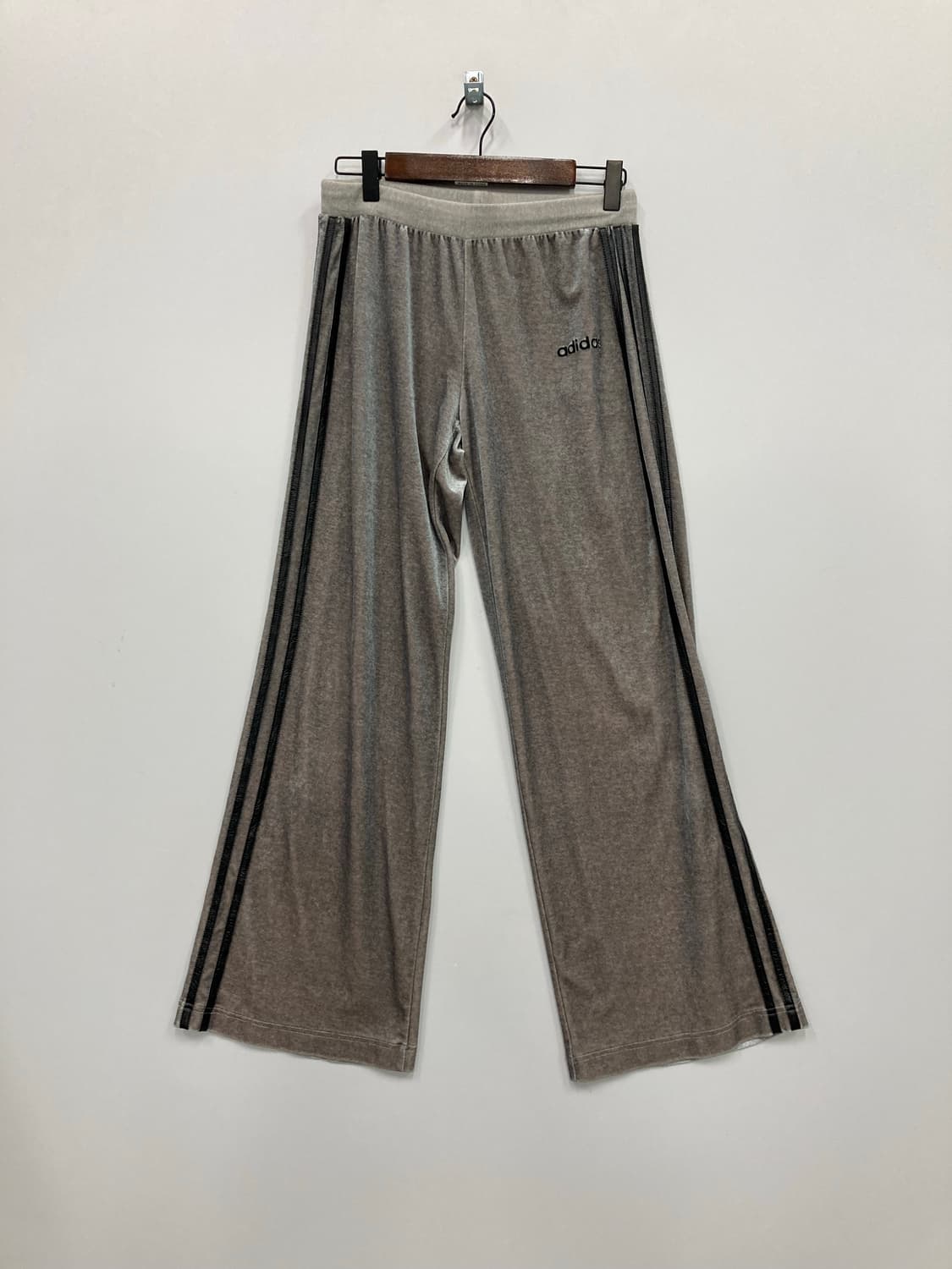 아디다스 벨벳팬츠 상품이미지1