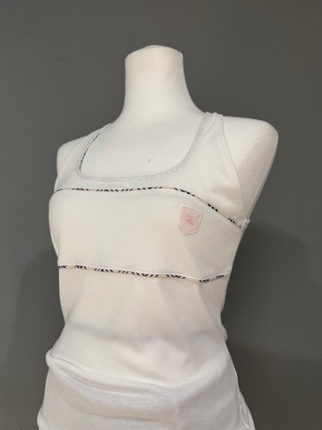 버버리 블루라벨 체크 포인트 홀터넥 슬리브리스 상품이미지2