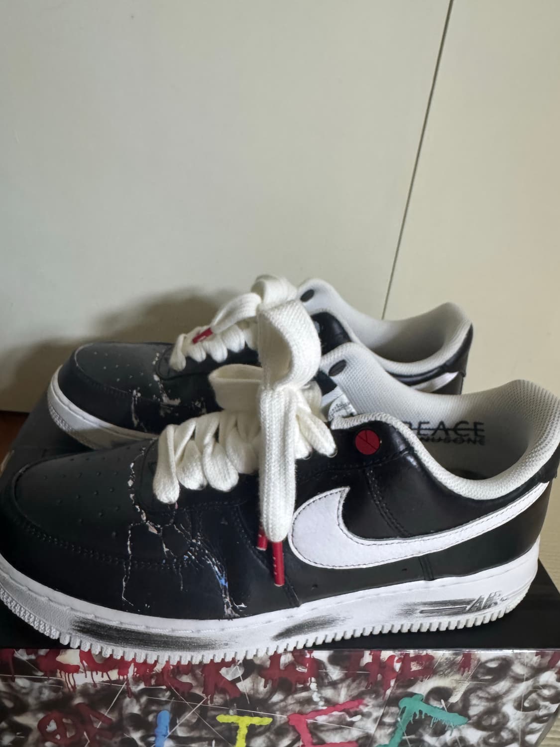 나이키 x 피스마이너스원 에어포스 1 로우 파라노이즈 상품이미지2