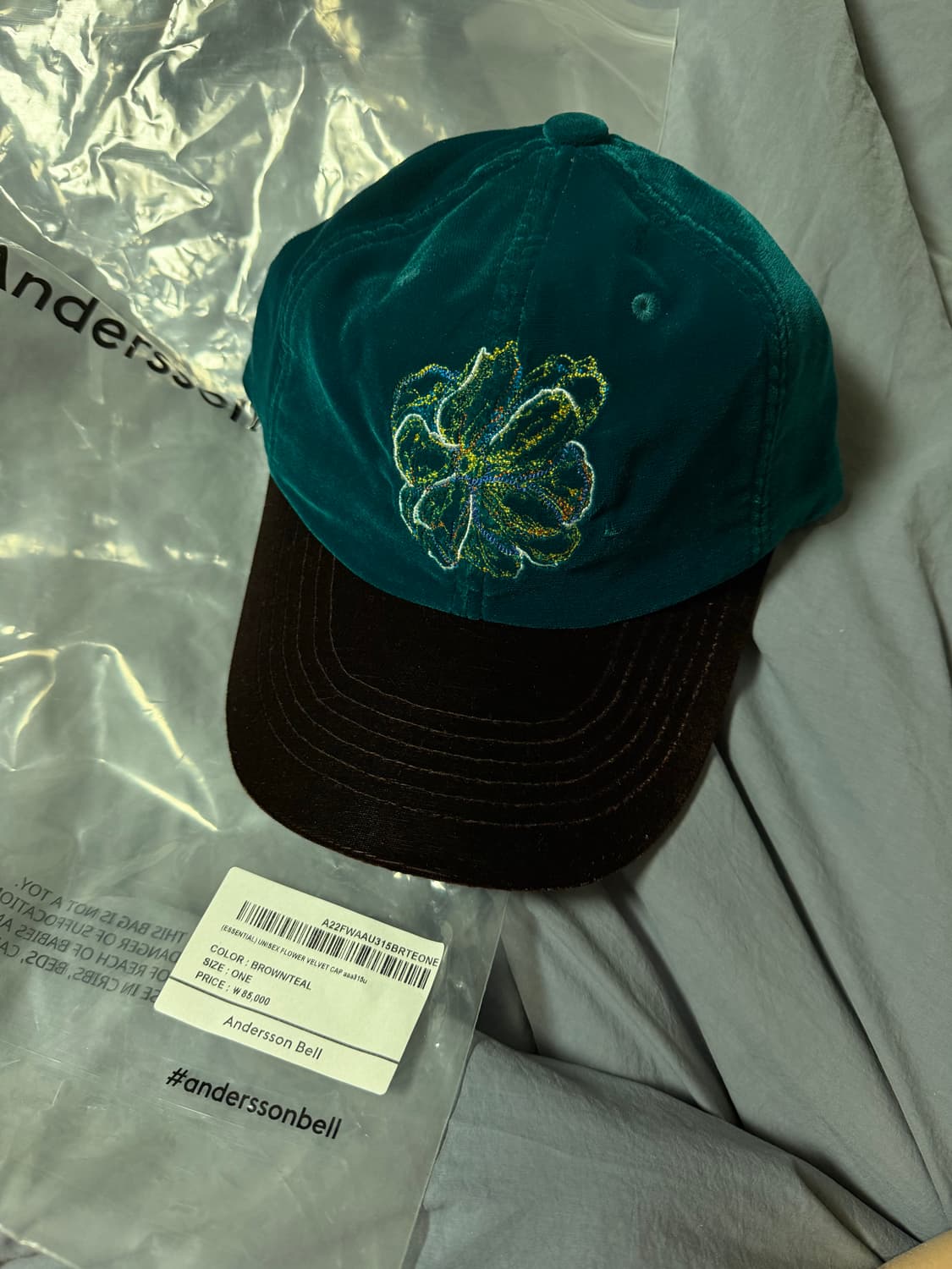 앤더슨벨 유니섹스 플라워 벨벳 캡 상품이미지1