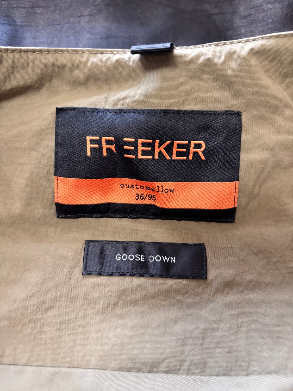 커스텀멜로우 프리커 구스다운 패딩 베스트 상품이미지3