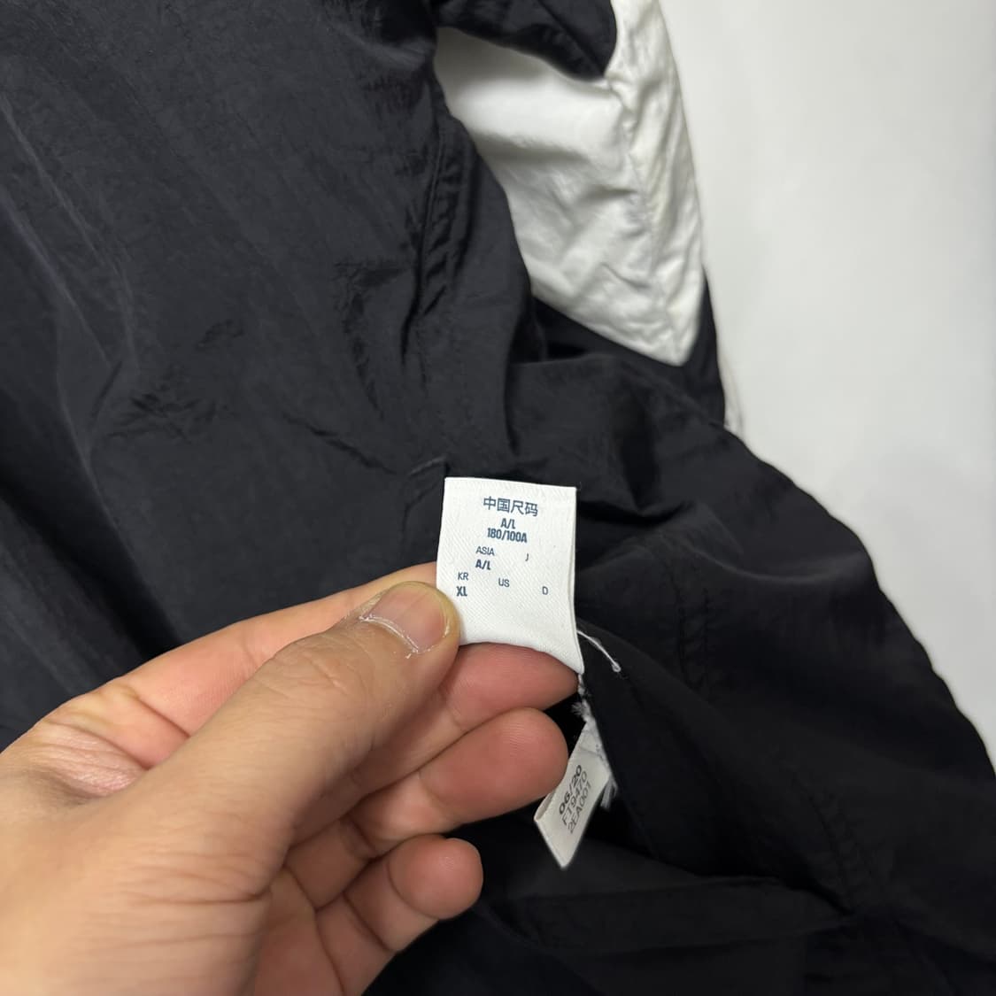 리복 블랙 리버시블 패딩 점퍼 상품이미지8