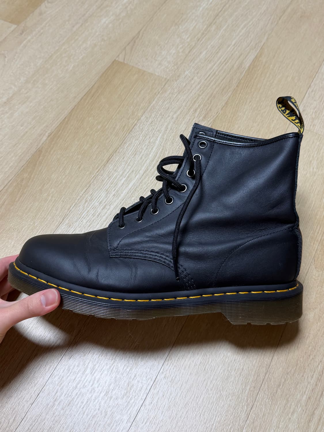 Dr.Martens 닥터마틴 11822 8홀 워커 부츠 상품이미지5