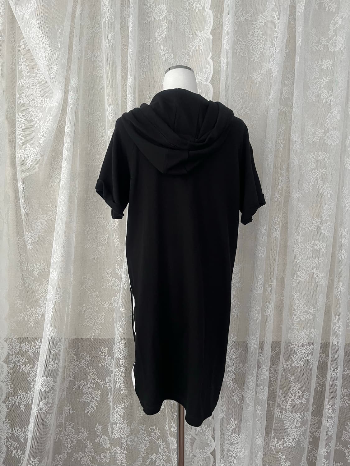 M) 새상품 DKNY 스포츠 후드 반팔 원피스 블랙 상품이미지3