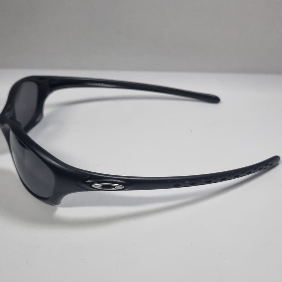 오클리 파이브 2.0 블랙 새렌즈 상품이미지5