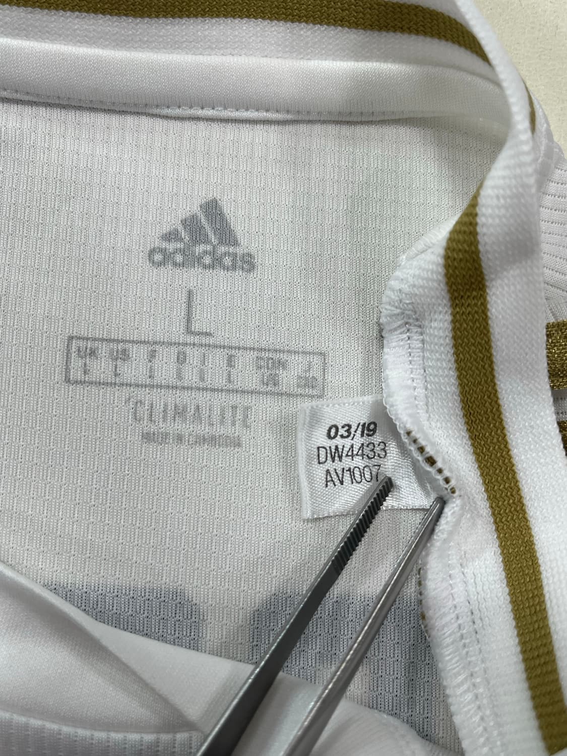 아디다스 19-20 레알 마드리드 CF 홈 토니 크로스 상품이미지3