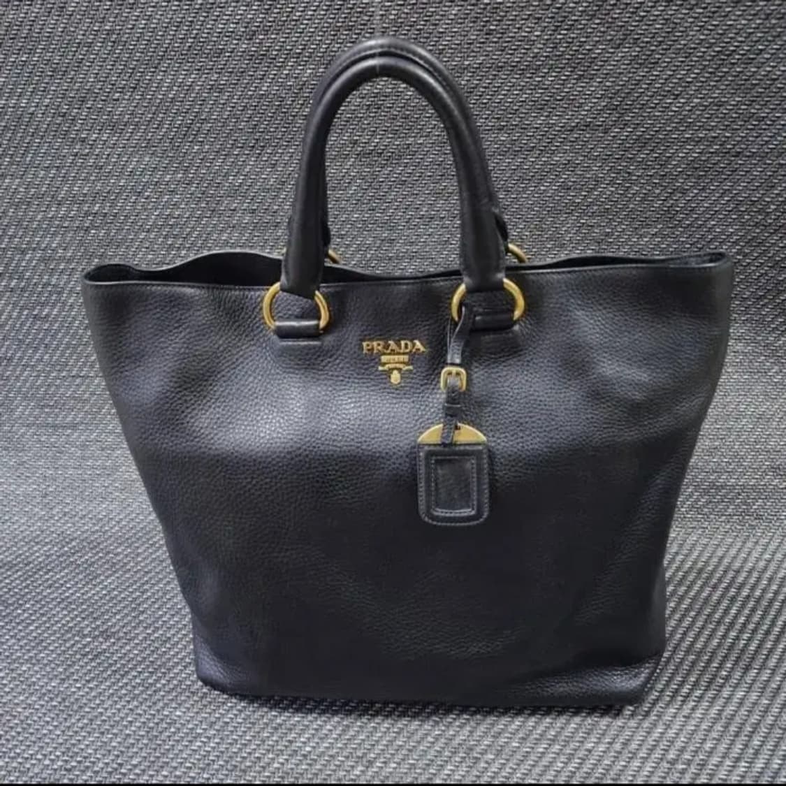 프라다 비텔로 다이노 토트백 상품이미지1