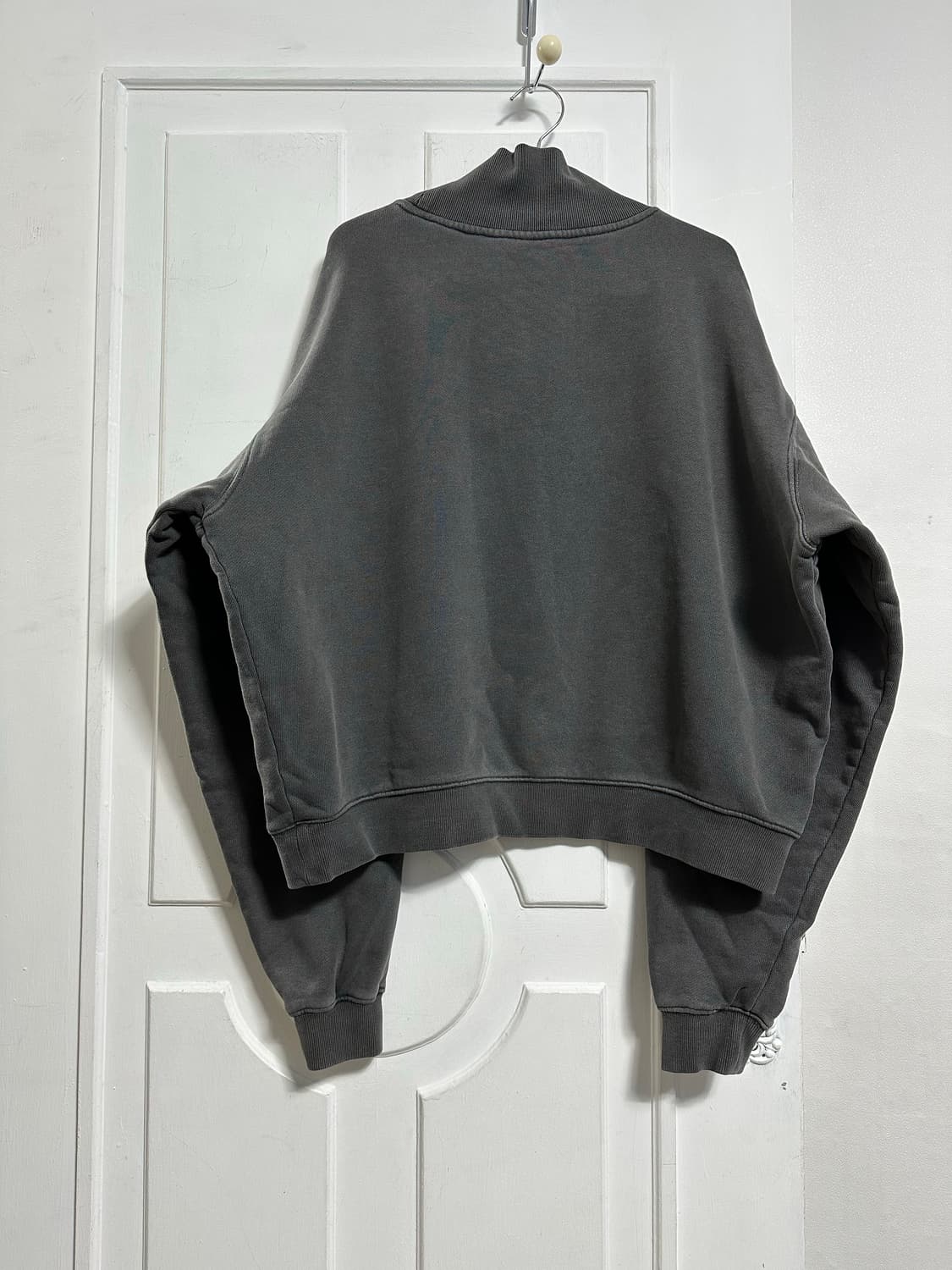 에나반트 ENAVANT 오버사이즈 하이넥 스웻셔츠 상품이미지2