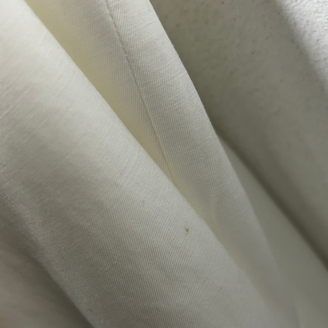 어나더라운지 화이트 트렌치코트 상품이미지7