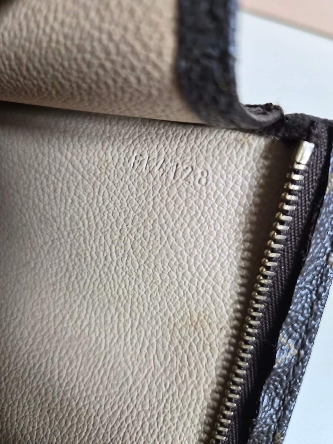 루이비통 정품 클러치  상품이미지7