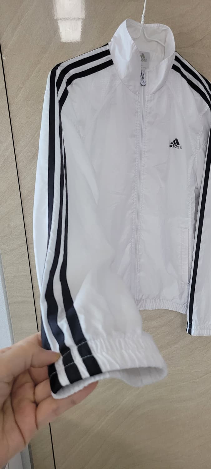 👔남성95사이즈👔아디다스 3선 흰색 바람막이 상품이미지3