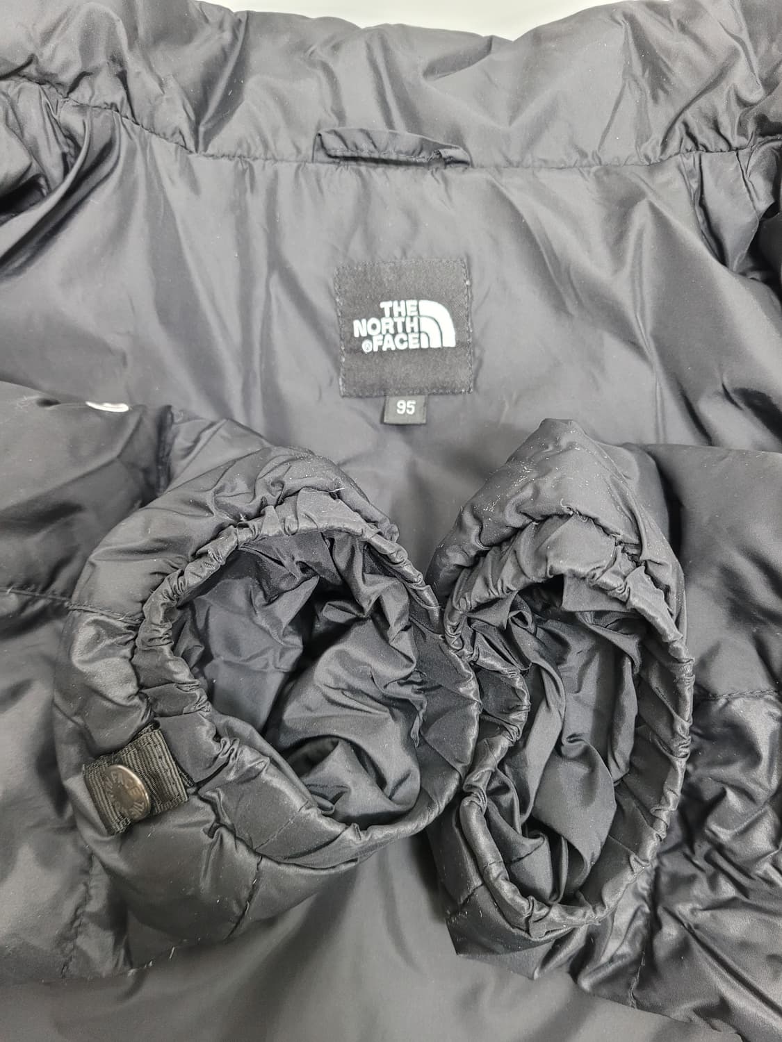 노스페이스 600 구스 다운 숏 패딩 / 남 M 블랙
z1b6 s
거위  상품이미지6