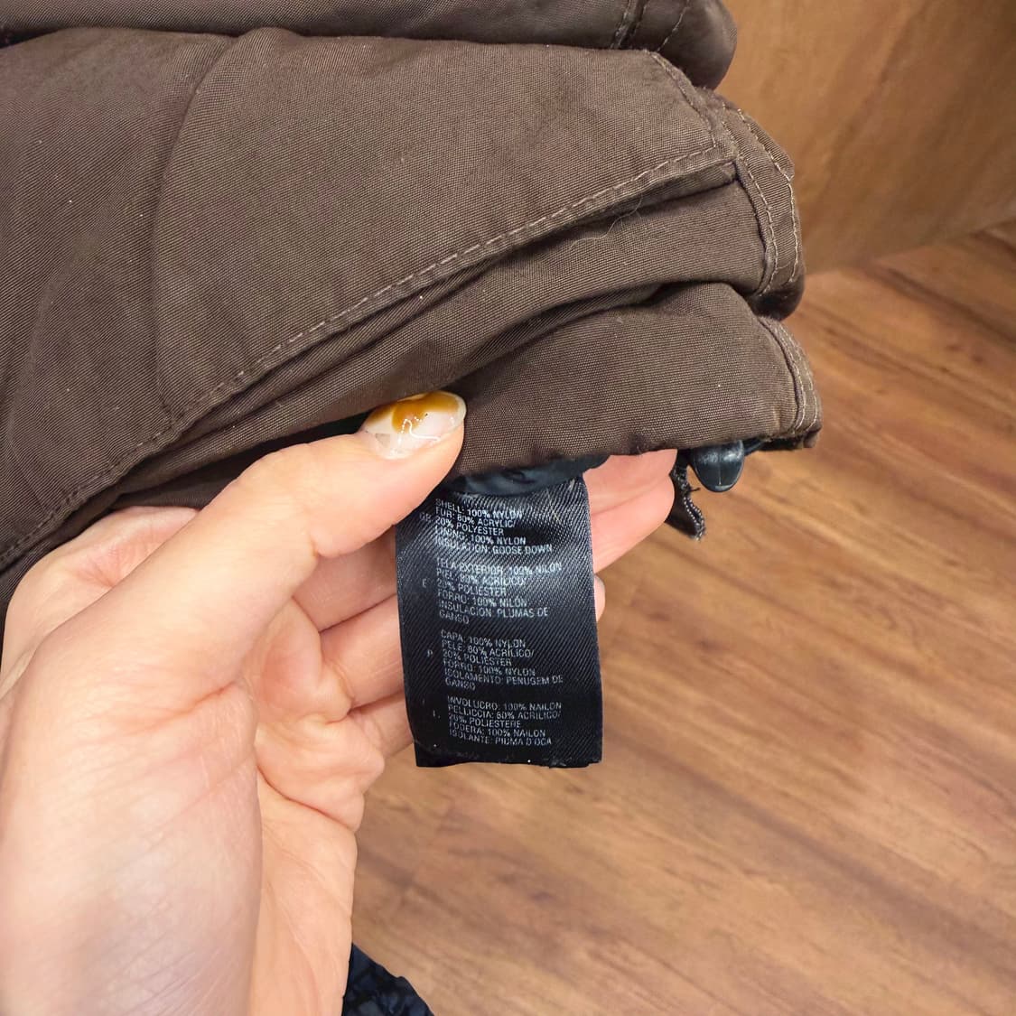 노스페이스 하이벤트 기능성 패딩 자켓 하단 포켓 로고 자수 디테일 브라운 상품이미지7