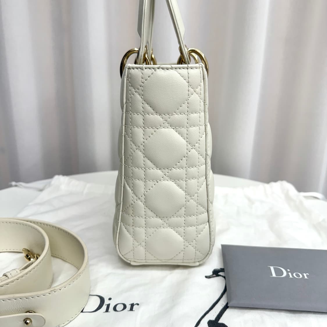 [백화점 / 정품] 디올 레이디백 스몰 ABC 까나쥬 라떼 상품이미지4
